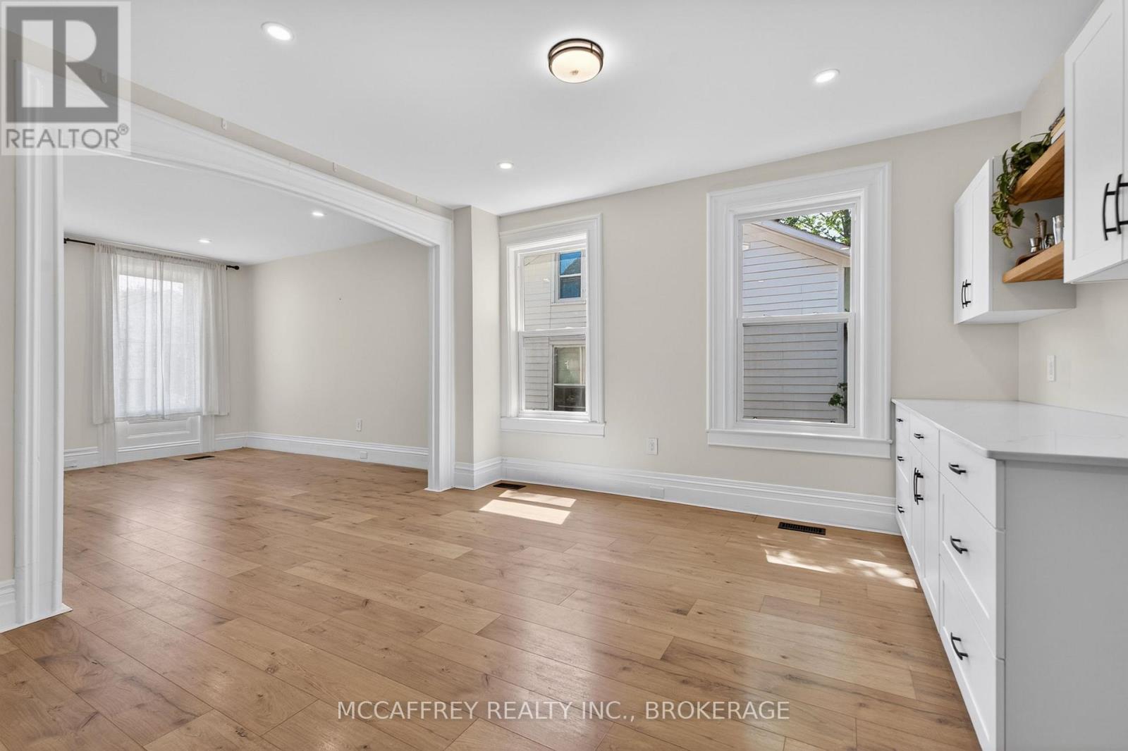 55 BRIDGE STREET W - Image 13