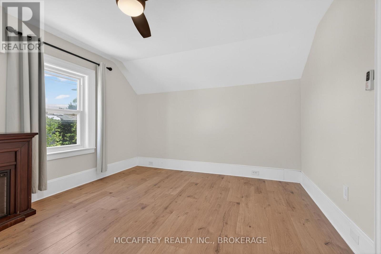 55 BRIDGE STREET W - Image 25