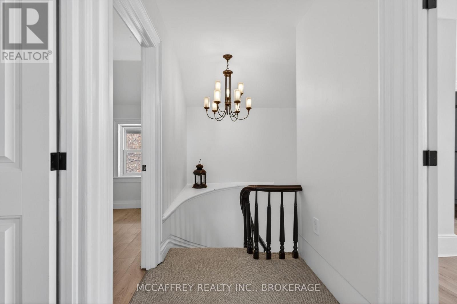 55 BRIDGE STREET W - Image 32