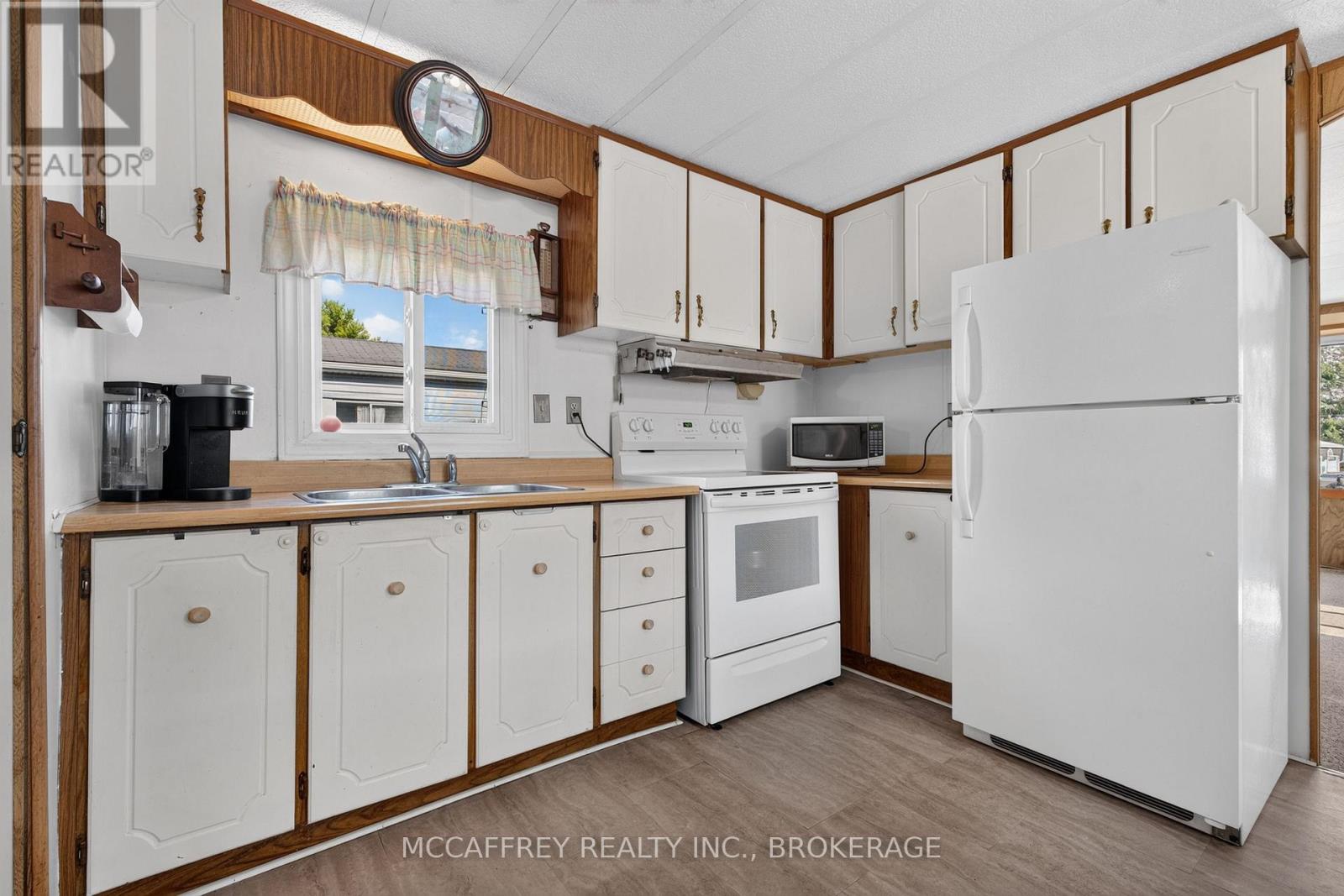 6 CEDAR STREET - Image 12