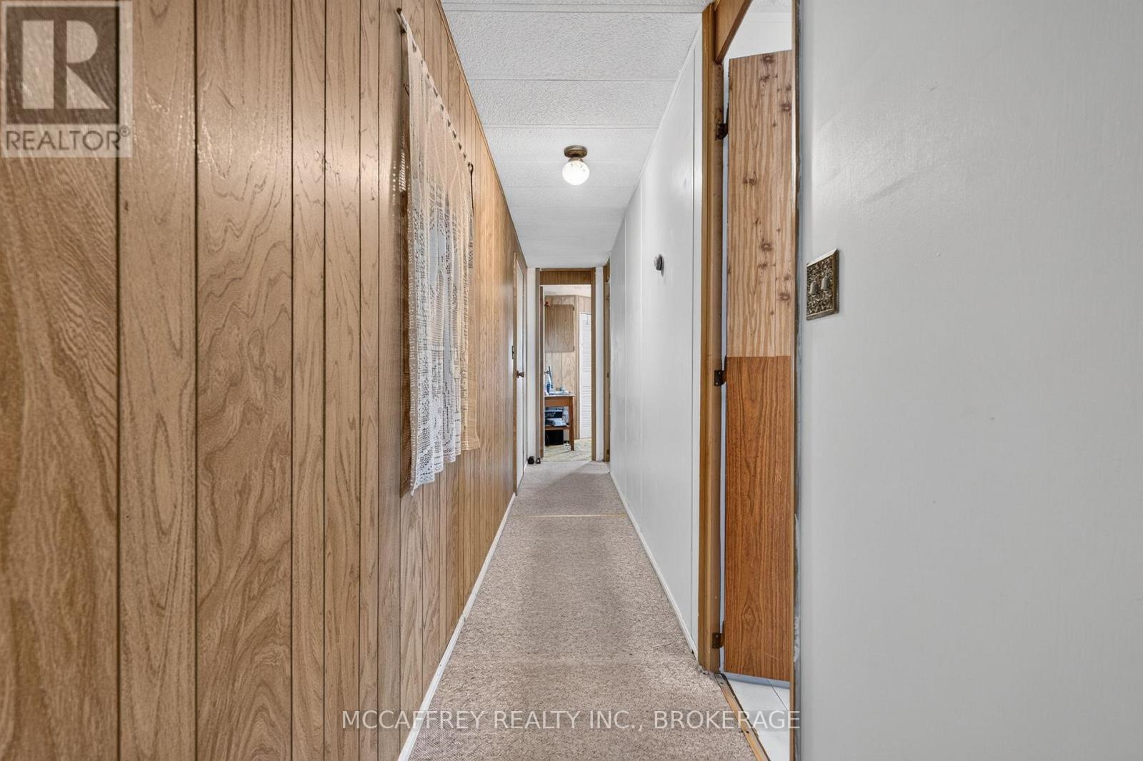 6 CEDAR STREET - Image 18