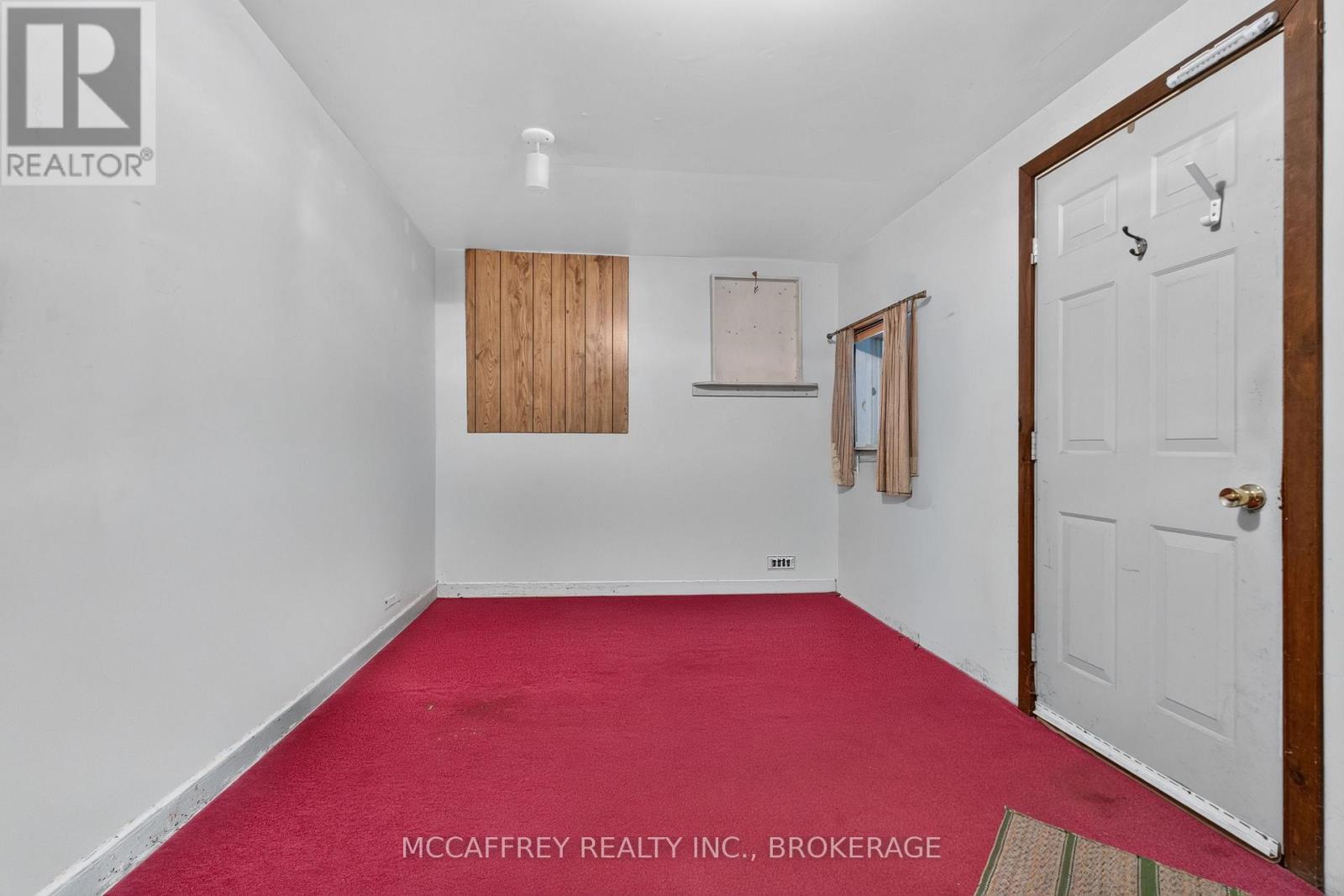 6 CEDAR STREET - Image 24