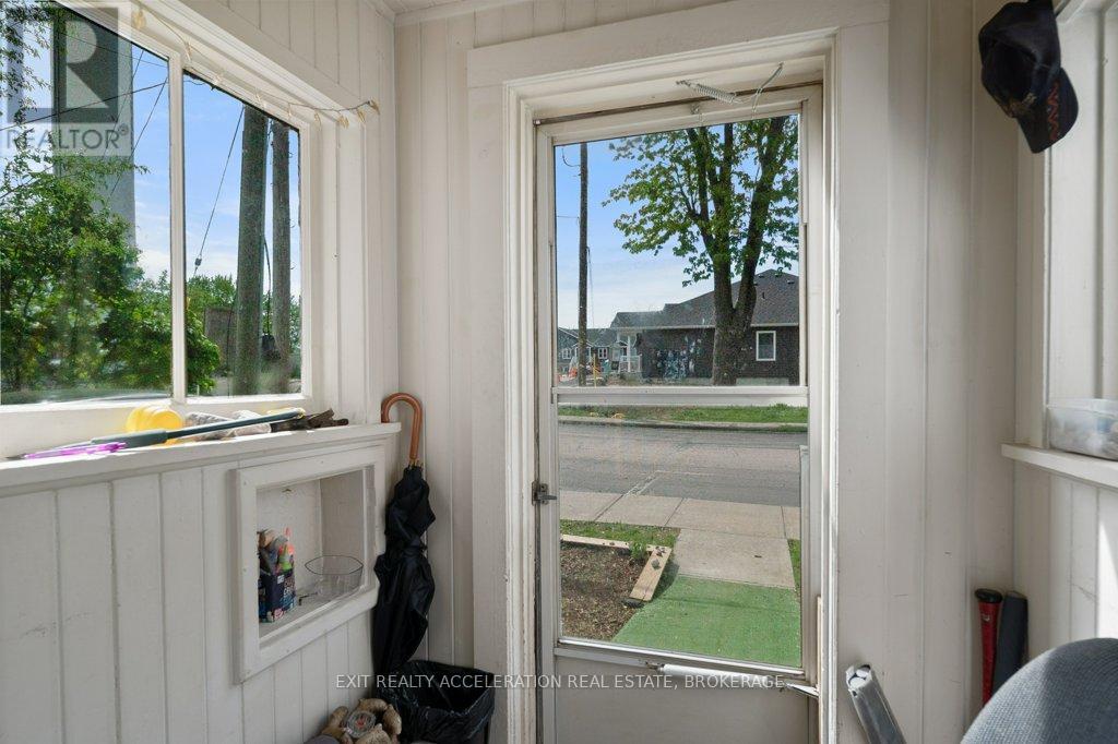 349 STANLEY STREET - 2