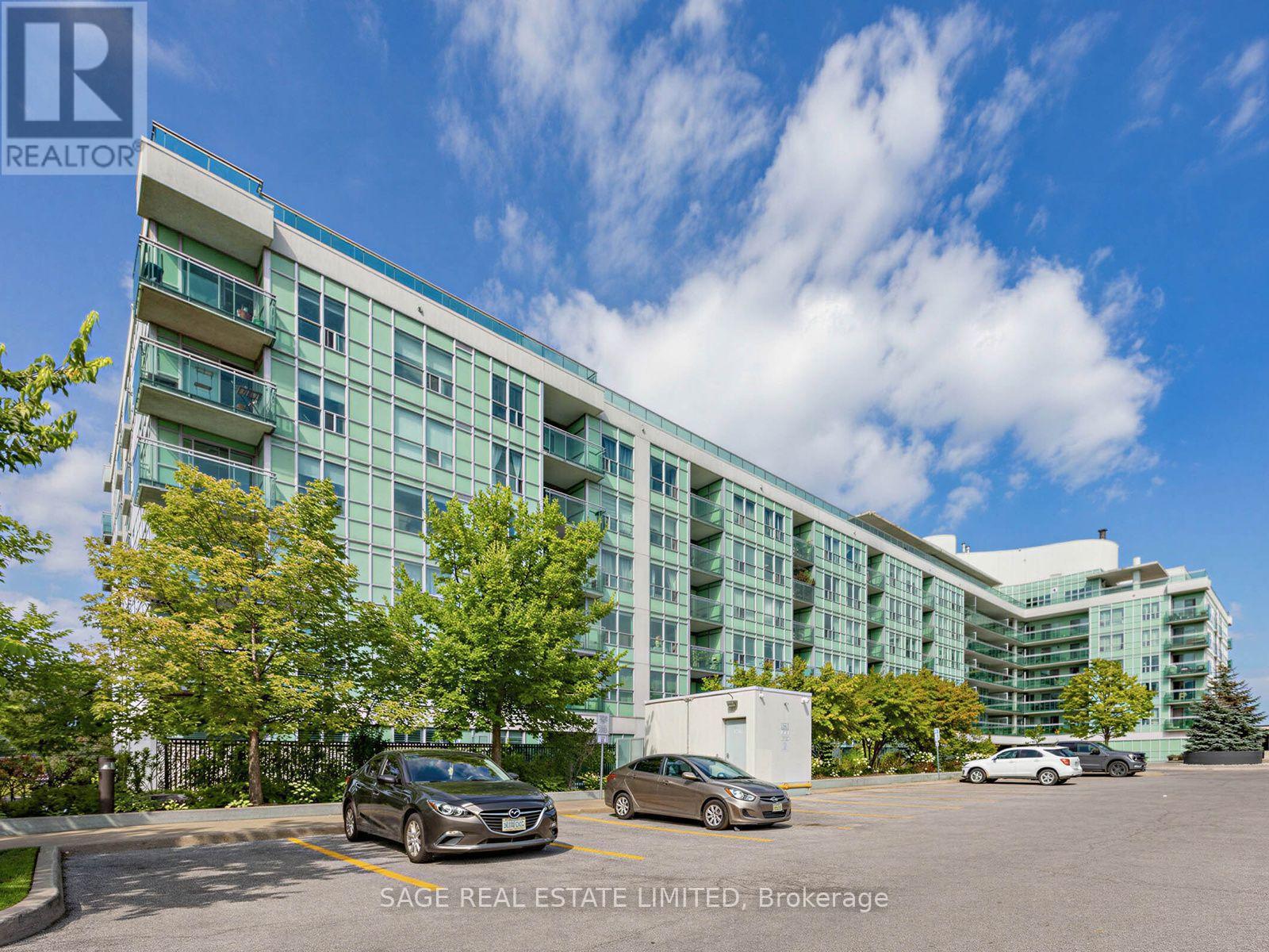 #507 60 FAIRFAX CRESCENT - 1