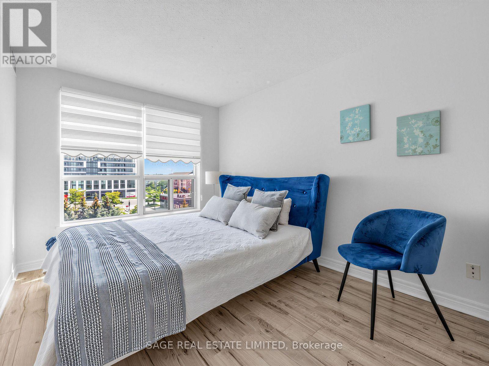 #507 60 FAIRFAX CRESCENT - 15