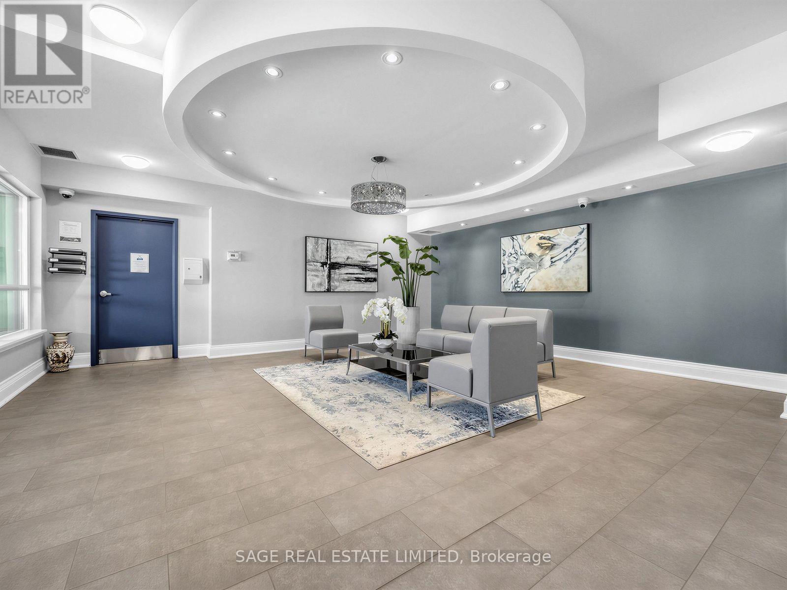 #507 60 FAIRFAX CRESCENT - 3