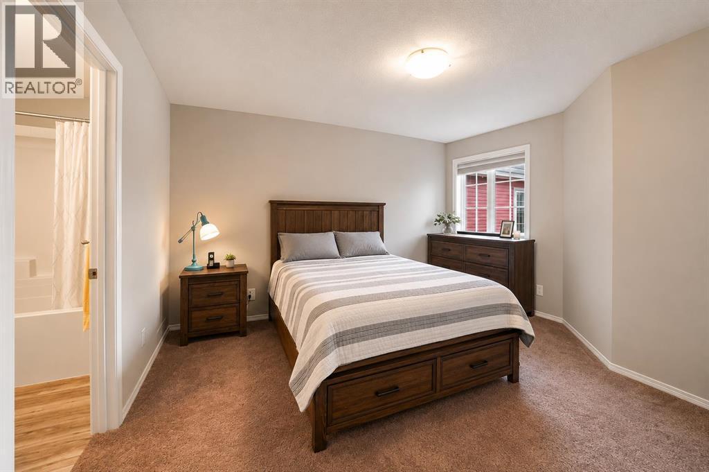 Listing photo – 27 Golden Crescent, Red Deer