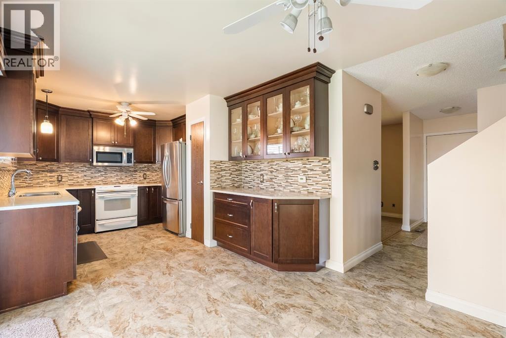 130 Hillary Place - 6