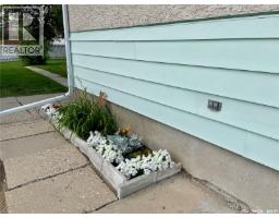 206 Mcintosh Street N, Regina, SK S4R4Z9 Photo 28
