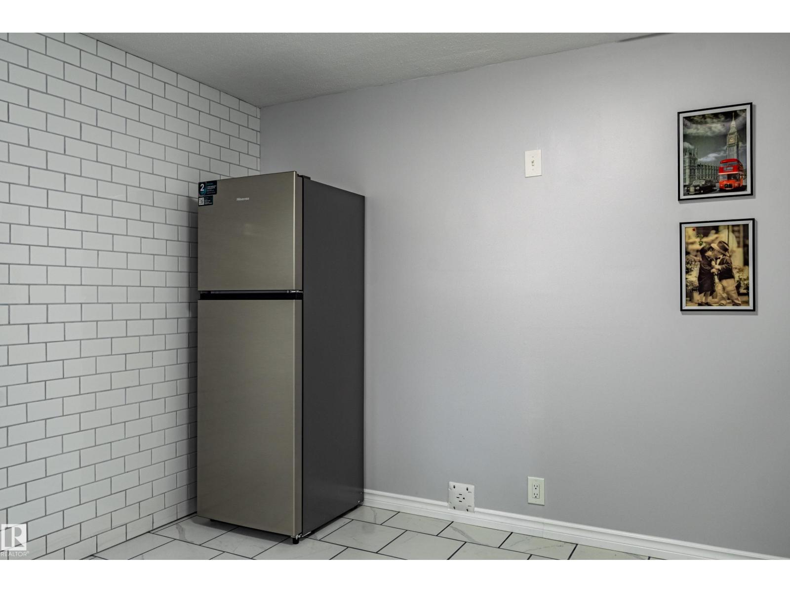 7408 180 Street NW - Image 27