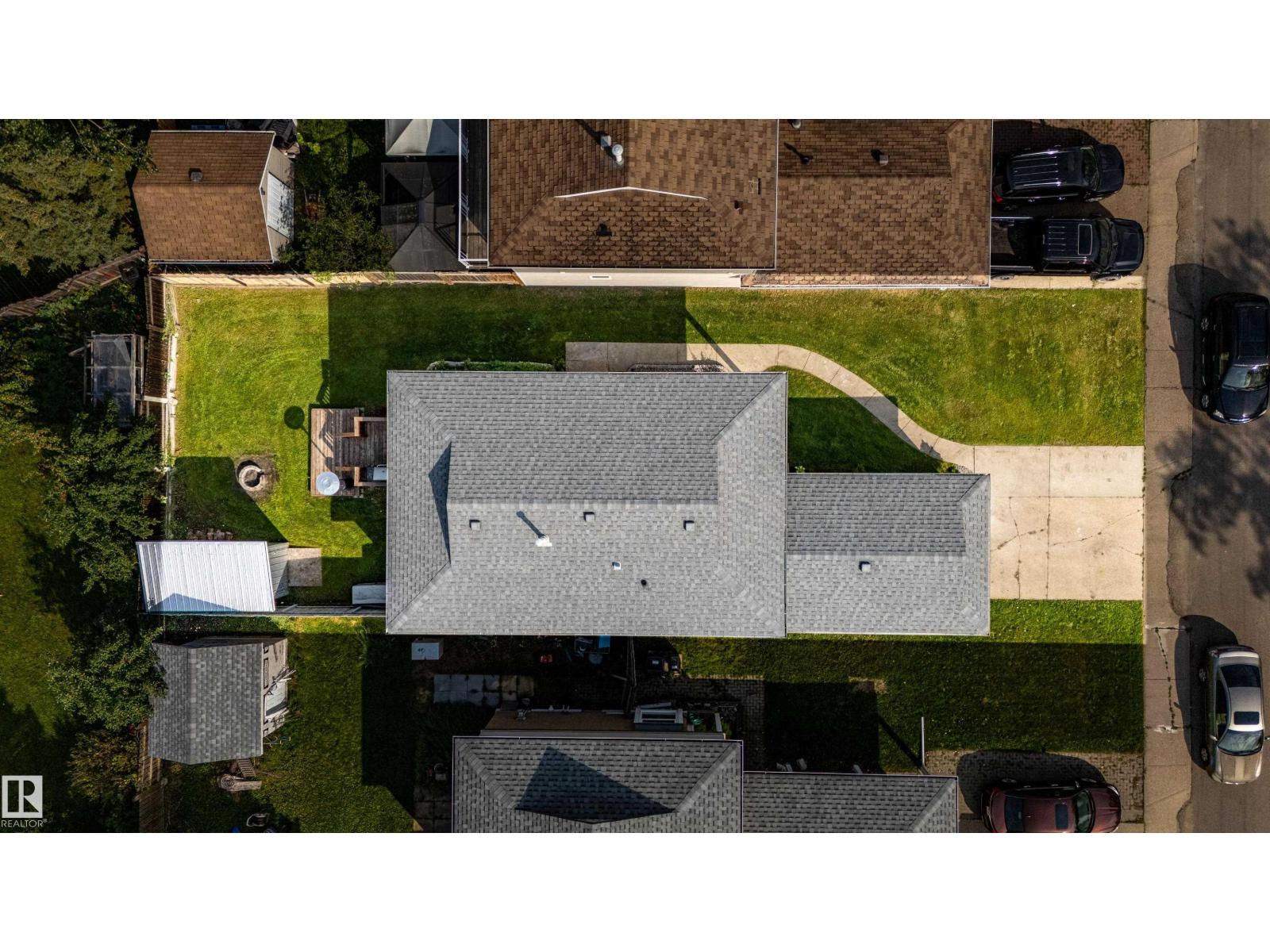 7408 180 Street NW - 45
