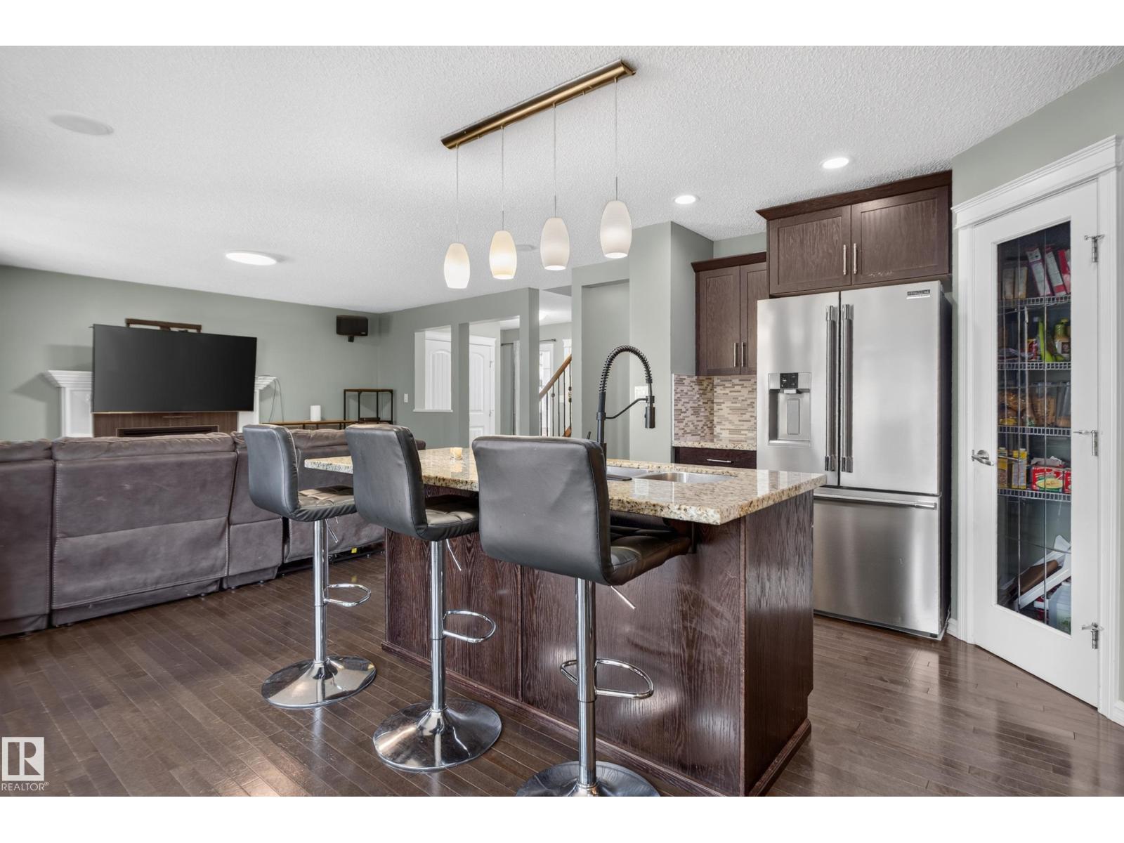 1332 72 ST SW - 16