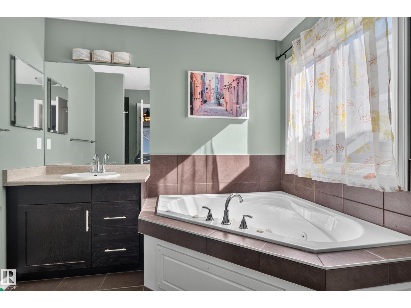 1332 72 ST SW - 23