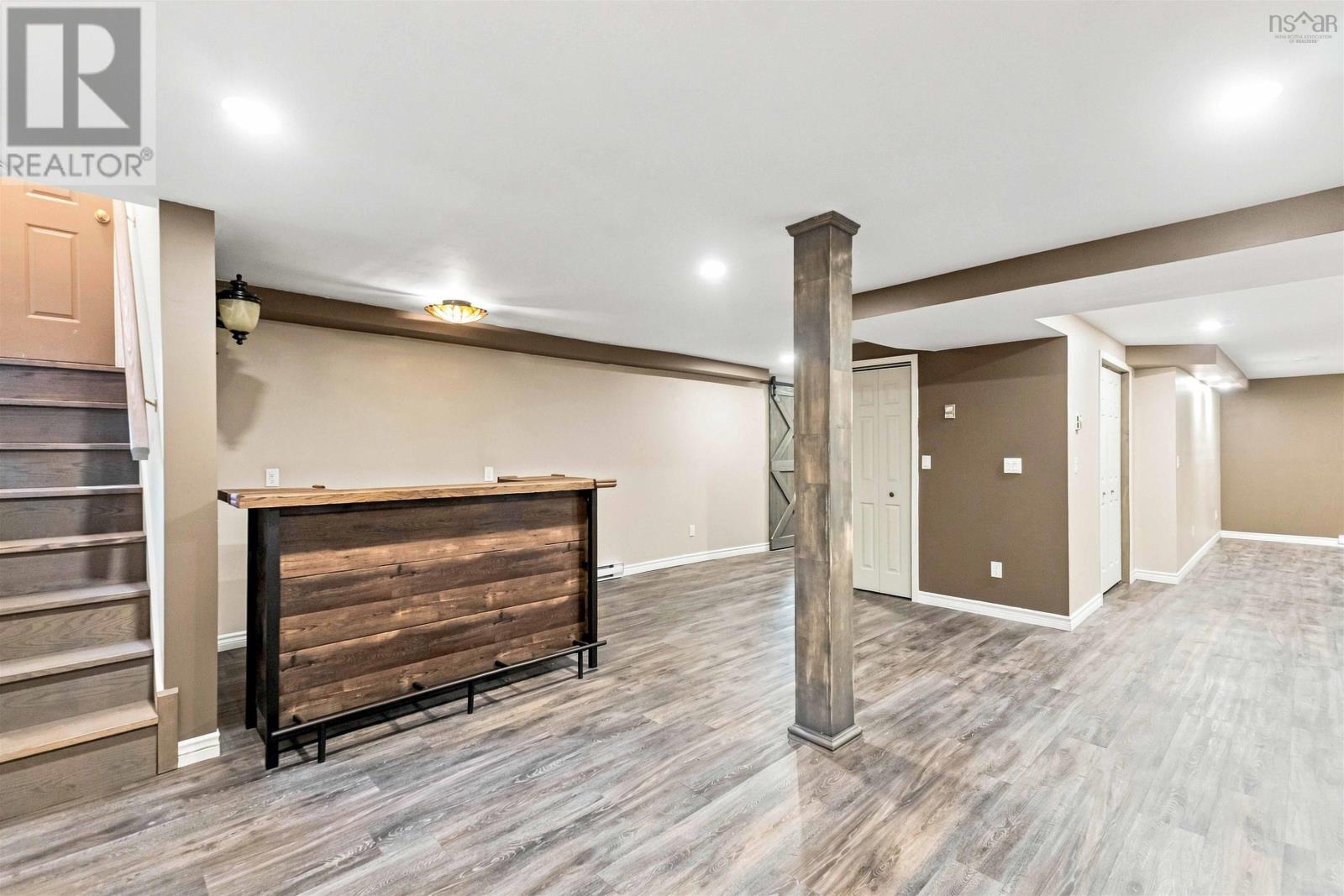 Property 33 of 50 of 65 Prince William Street