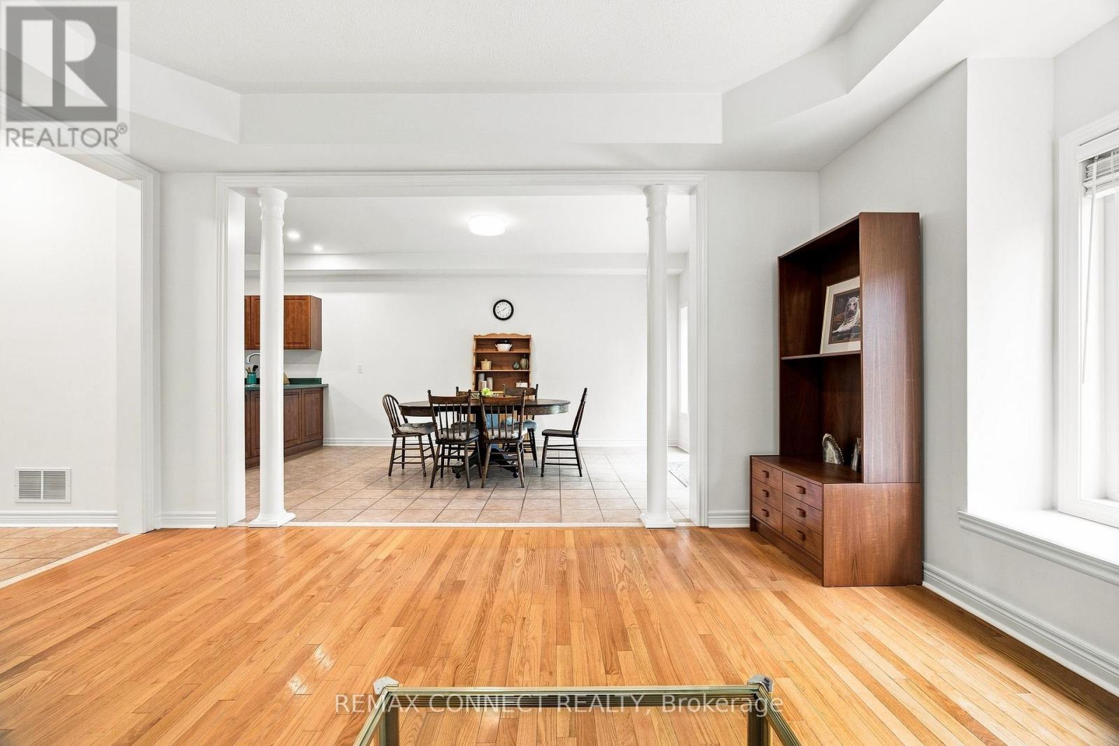 151 BENTOAK CRESCENT - Image 7