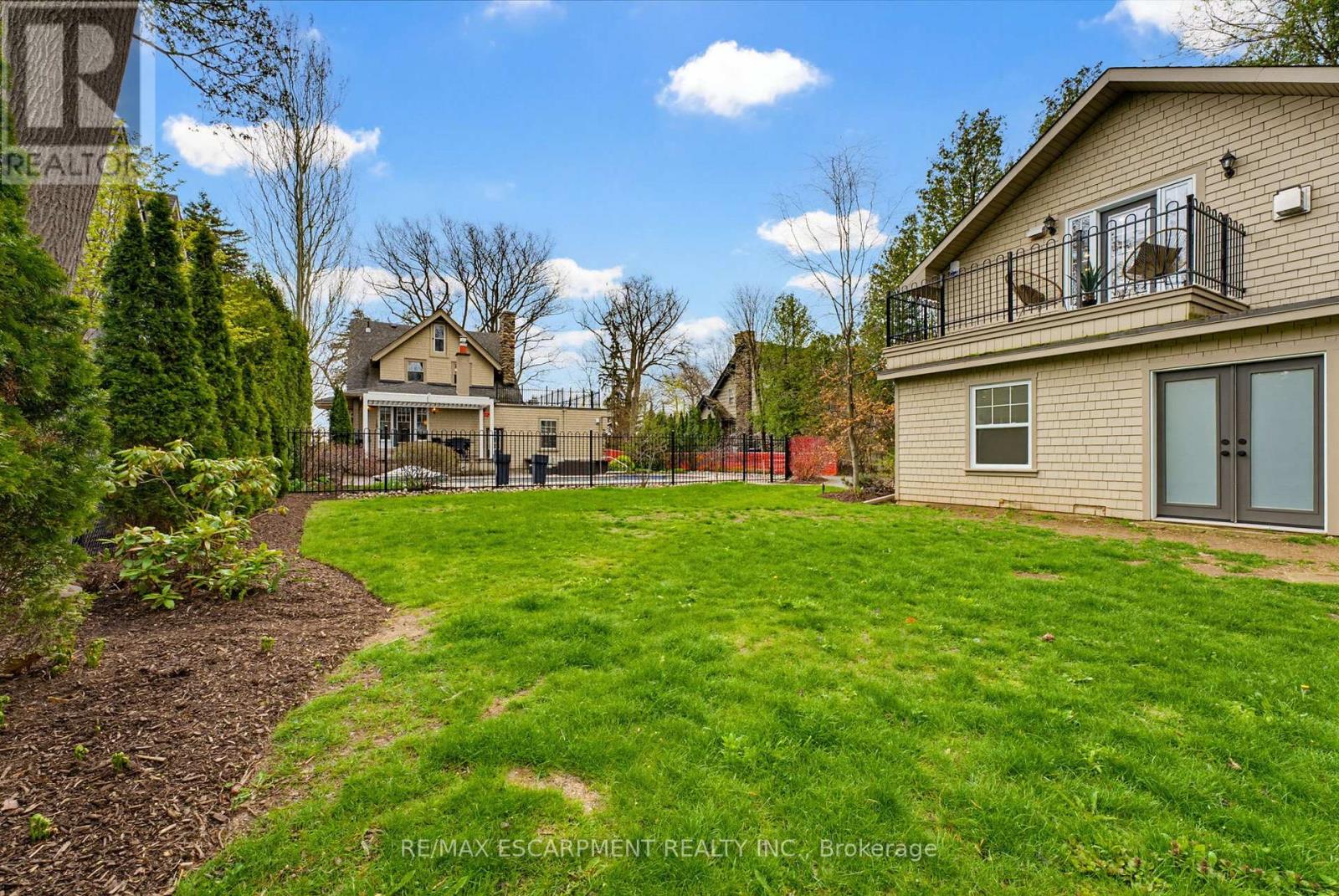 3083 LAKESHORE ROAD - Image 45