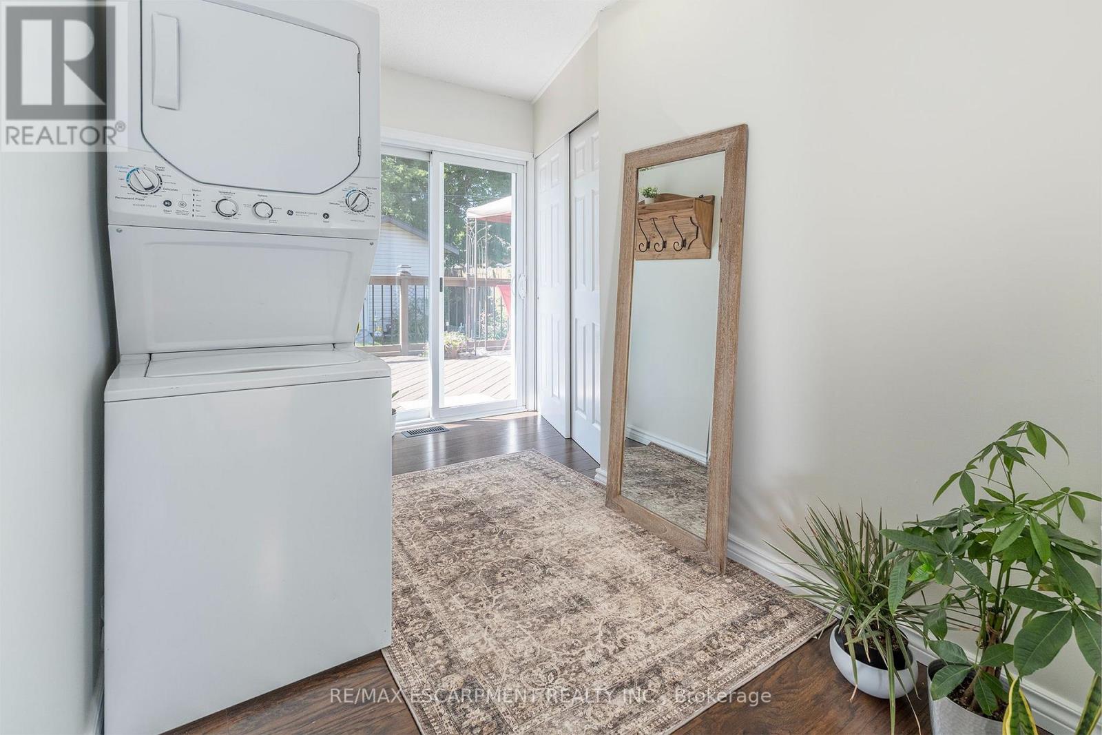 98 DUNCOMBE DRIVE - Image 15