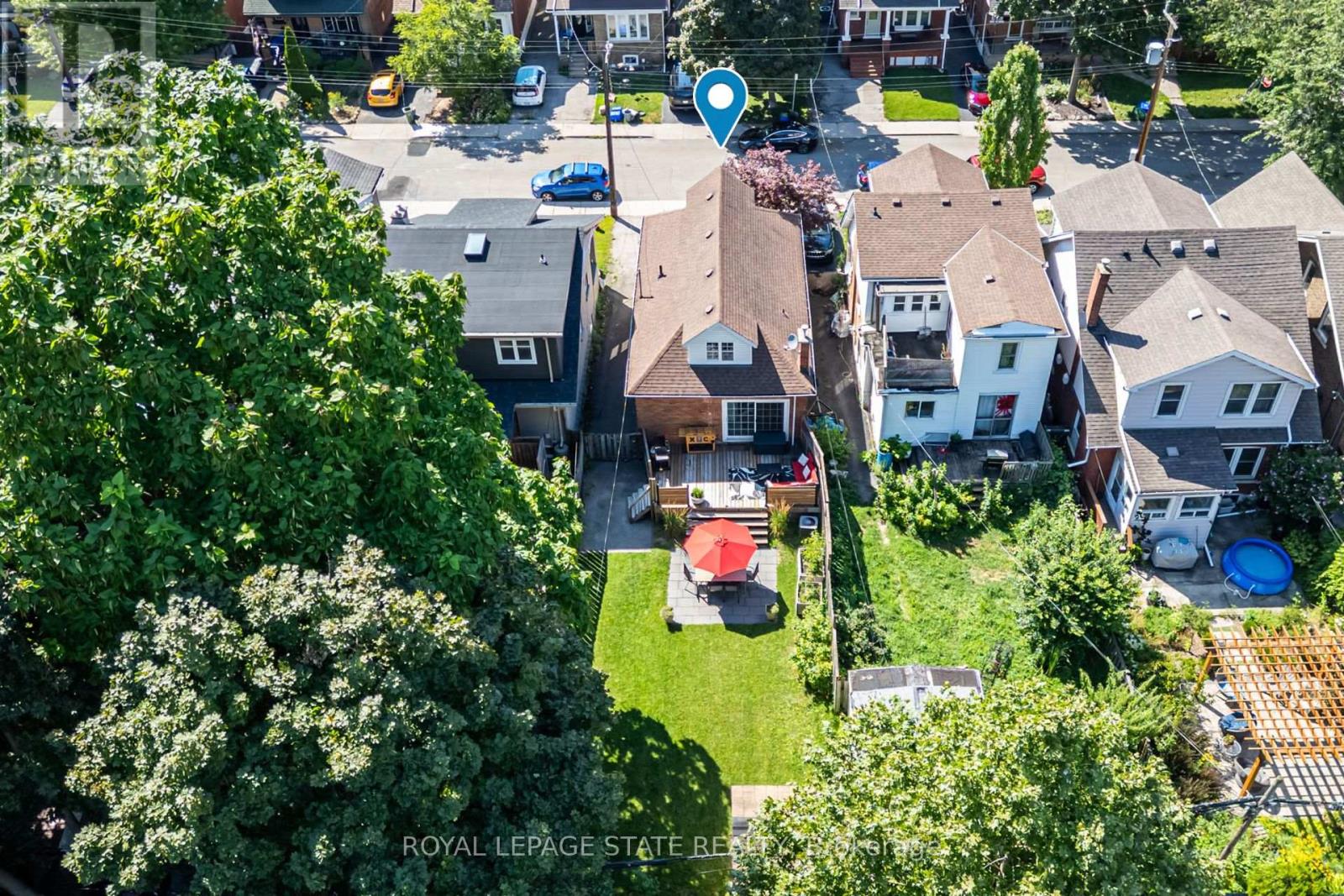 175 ROSSLYN AVENUE S - 2