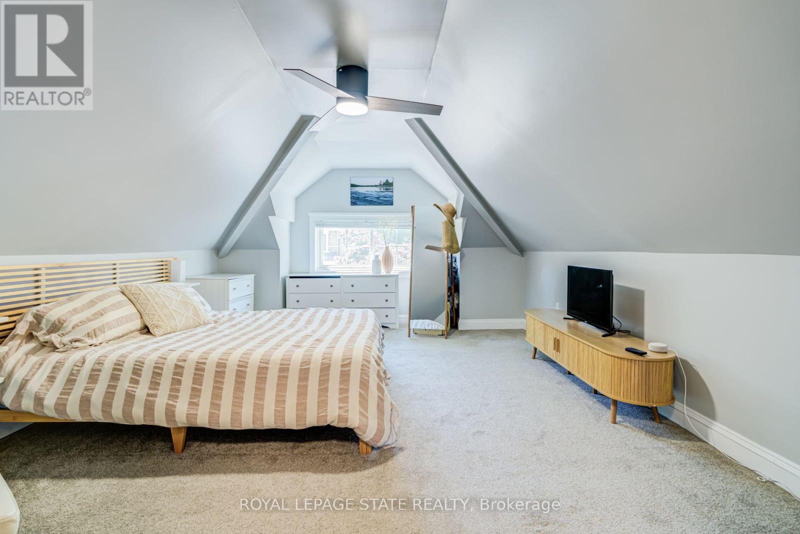 175 ROSSLYN AVENUE S - Image 27