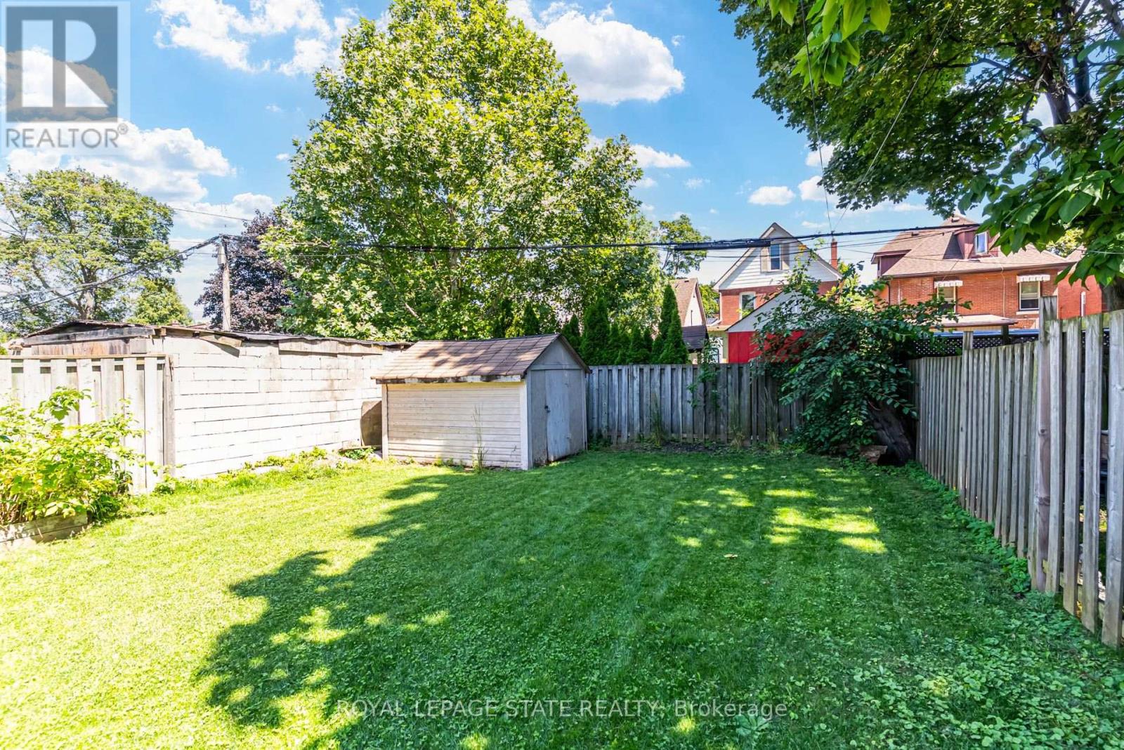 175 ROSSLYN AVENUE S - Image 40