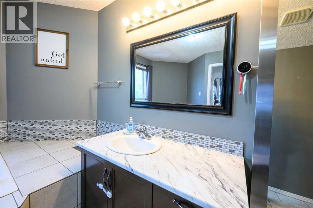 9540 62 Avenue - Image 23