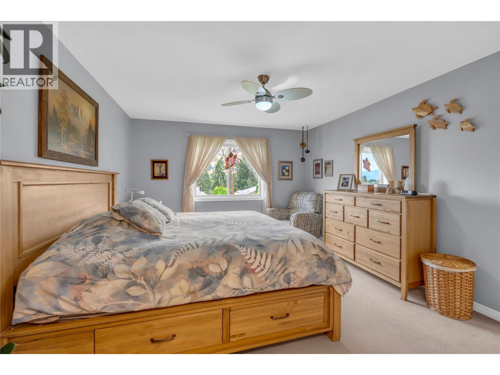 205 8416 Jubilee Road East, Summerland