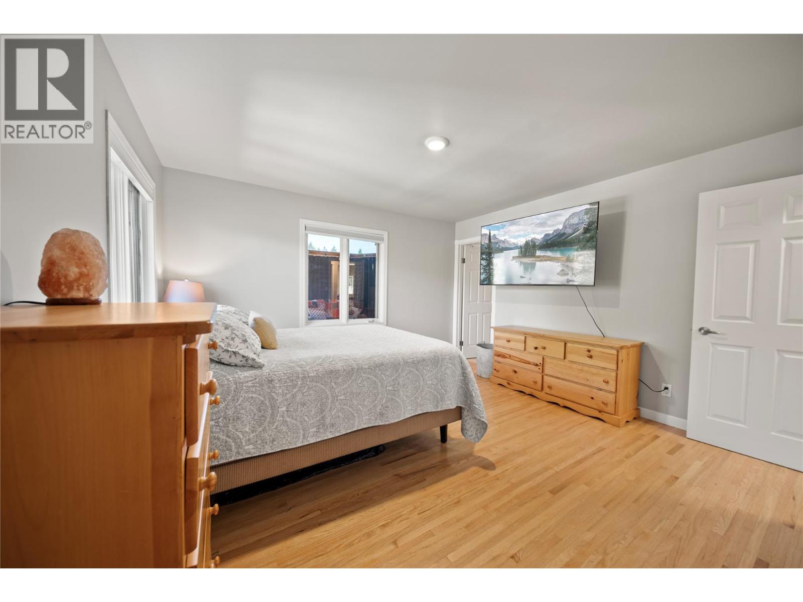 5045 Riverview Road - Image 11