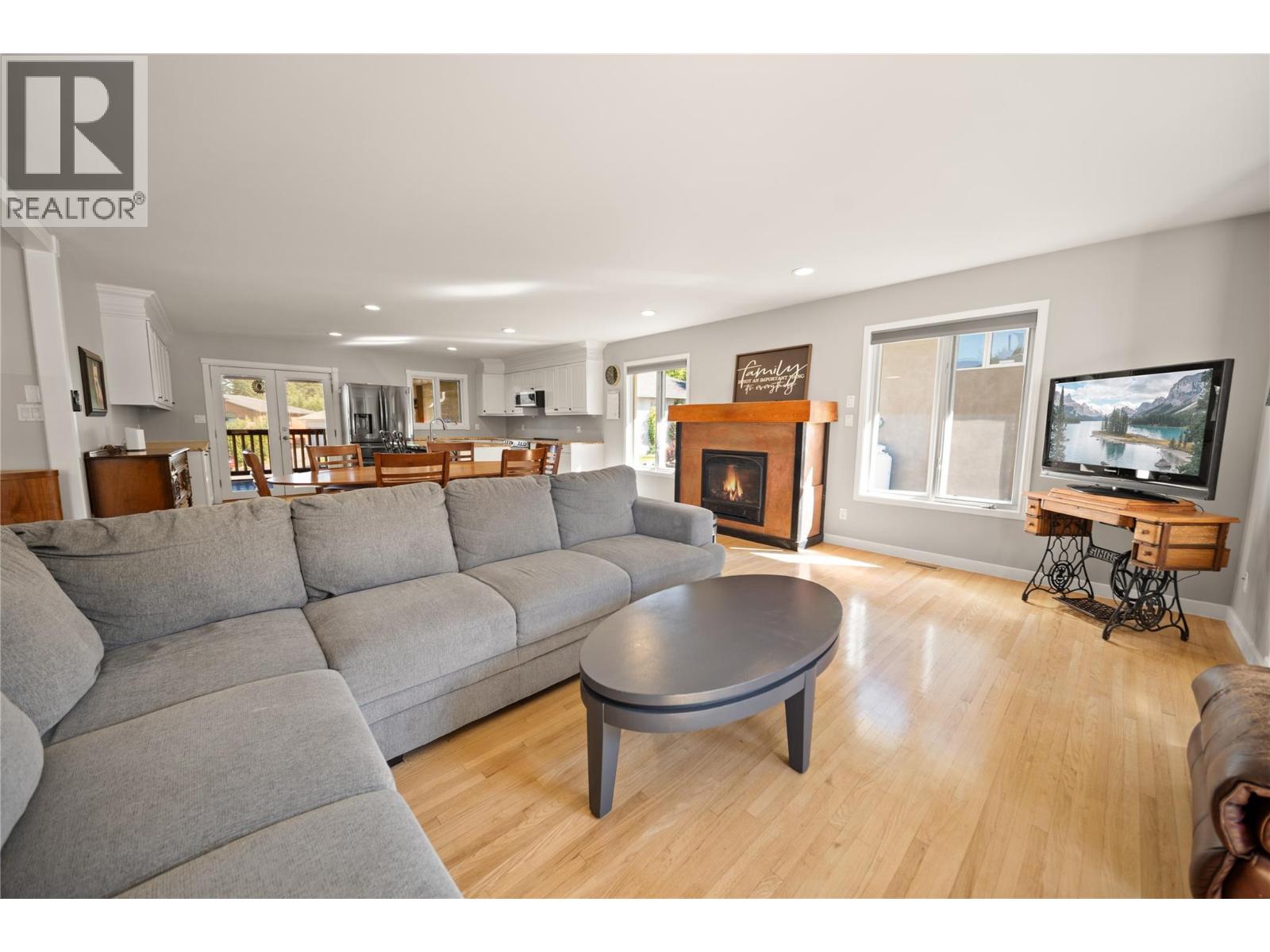 5045 Riverview Road - Image 7