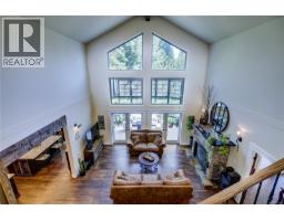 Porch - 3029 Meadow Dr, Nanaimo, BC V9R7C6 Photo 17