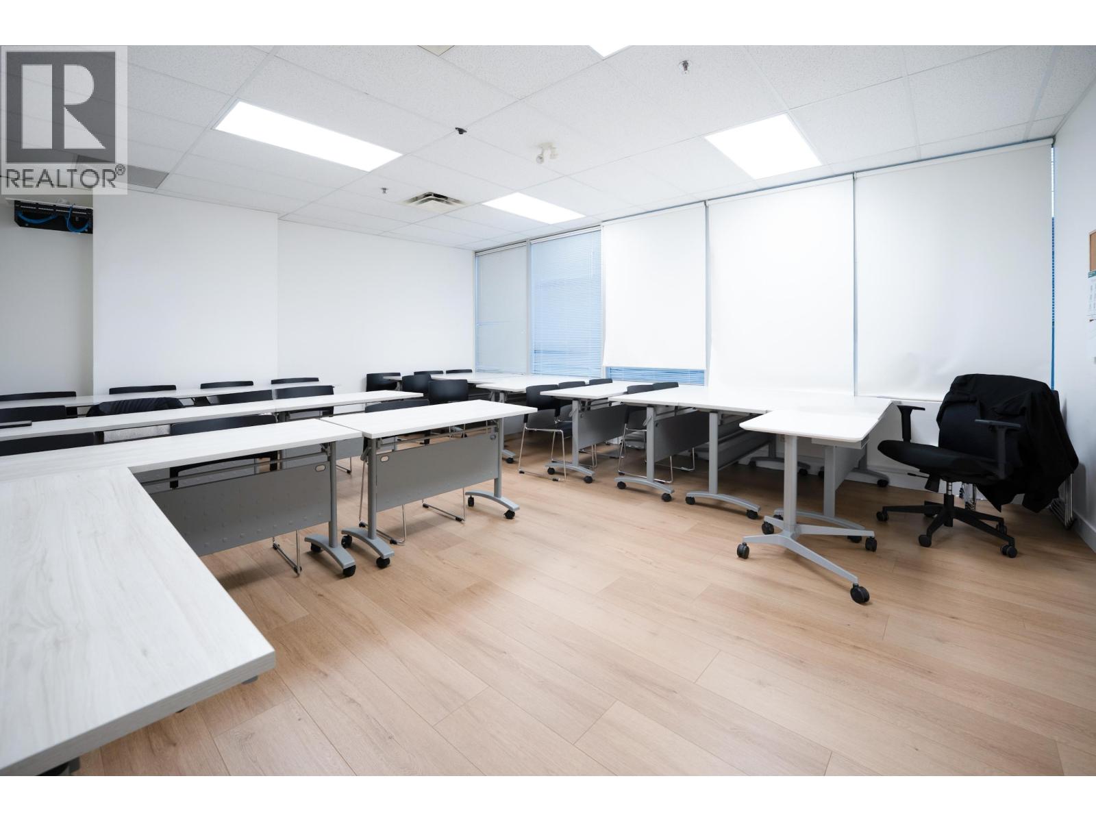 Office for Sale in Burnaby – 306,308,310 4538 KINGSWAY, Burnaby – MLS# C8081624 - Image 3