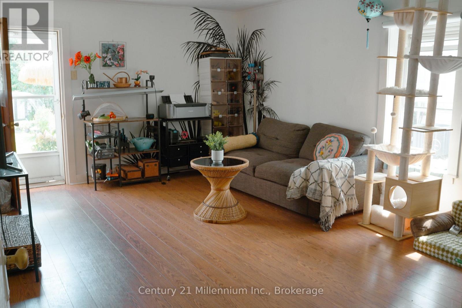 2245 4TH AVENUE W - 10