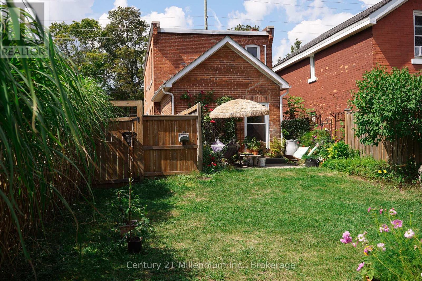 2245 4TH AVENUE W - 20