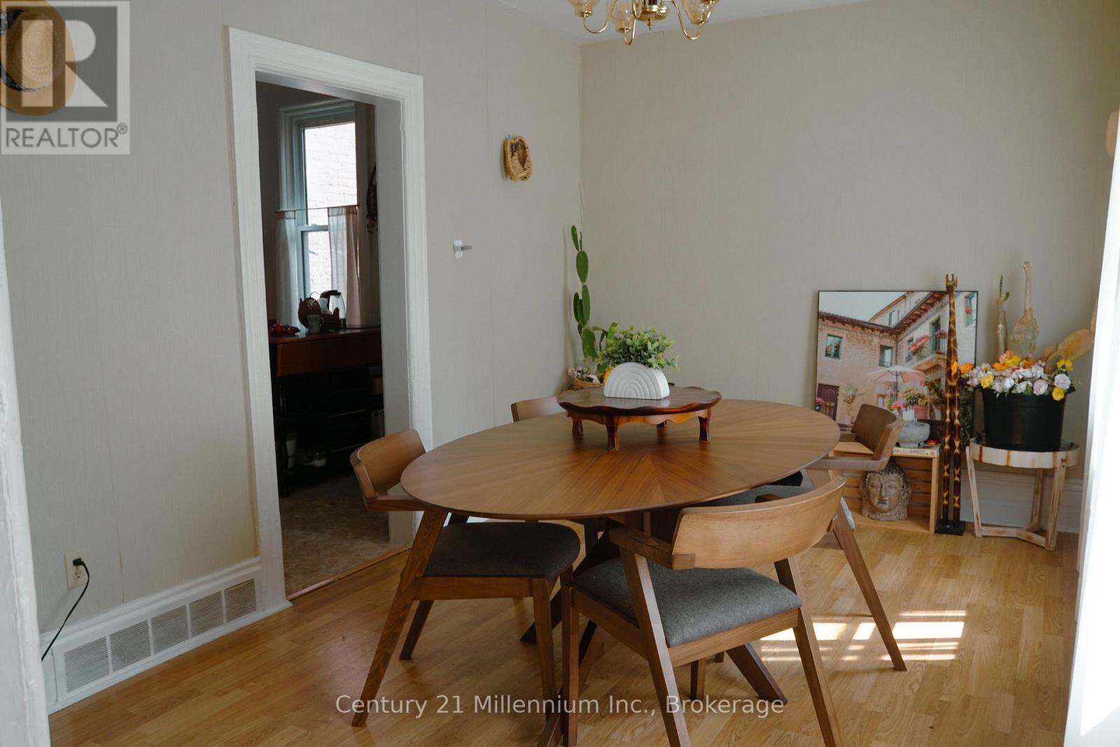 2245 4TH AVENUE W - 9