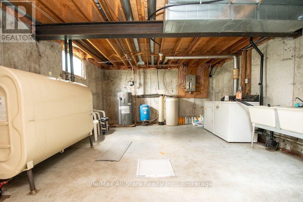 286 SOLANUM WAY - 27