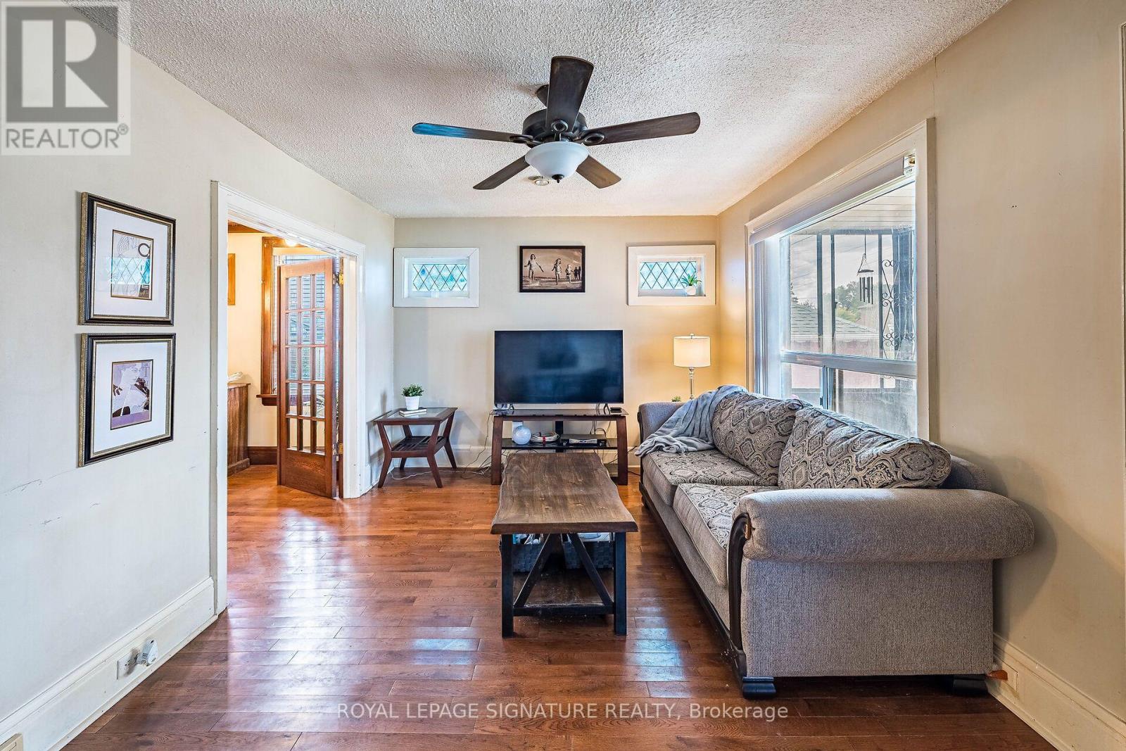 1 DAVIDSON AVENUE - Image 5