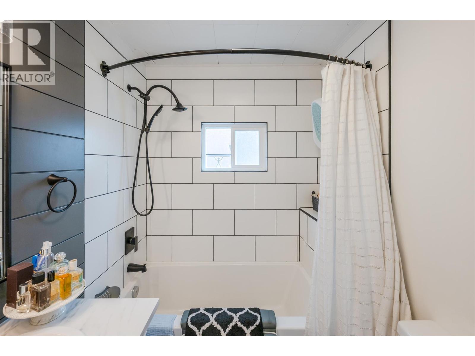 6454 KOOTENAY Street - 12