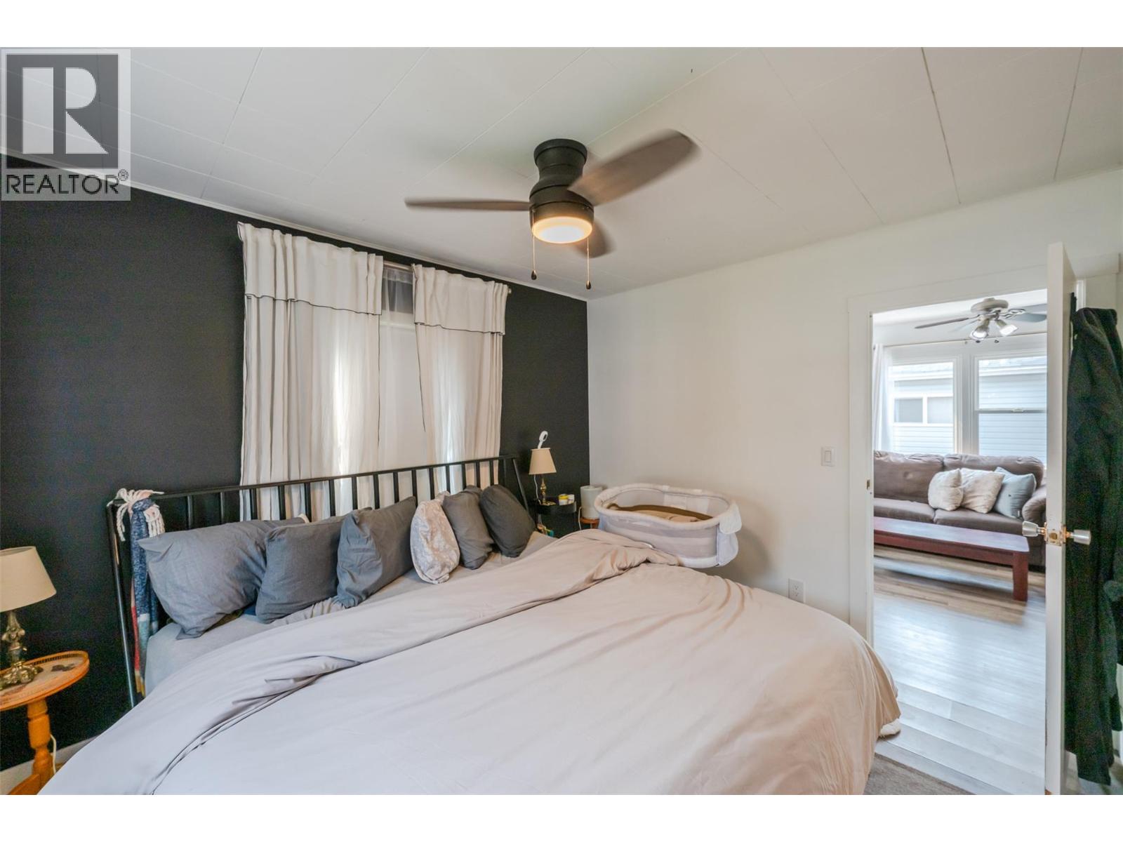 6454 KOOTENAY Street - 9
