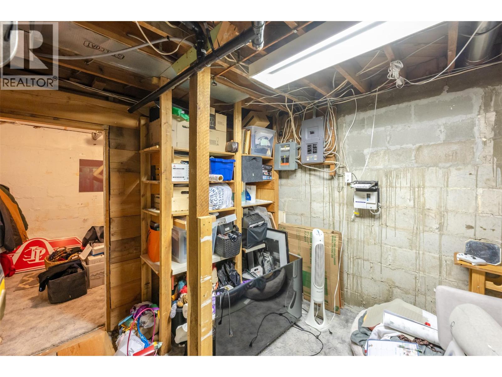 6454 KOOTENAY Street, Oliver