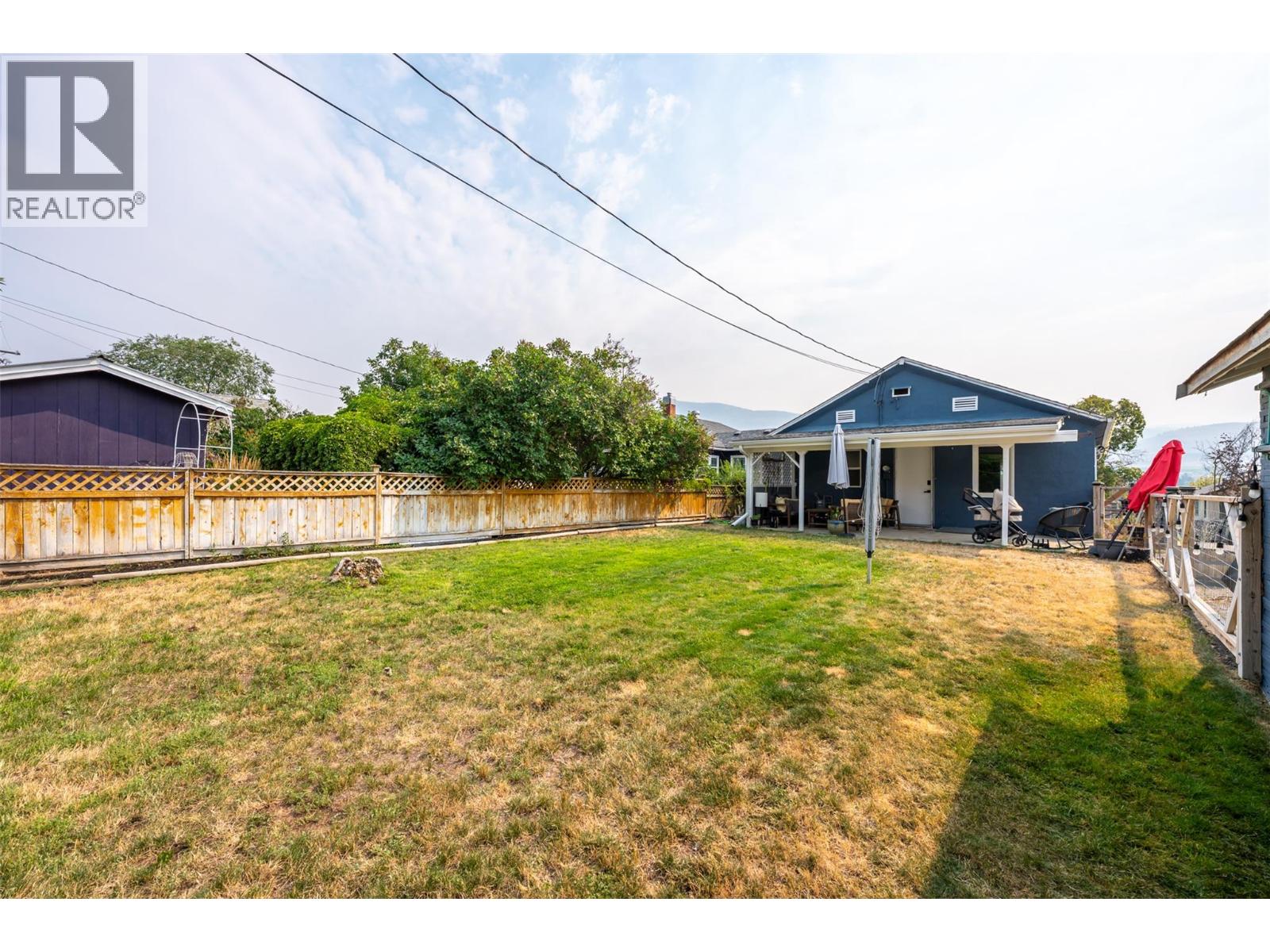 6454 KOOTENAY Street, Oliver