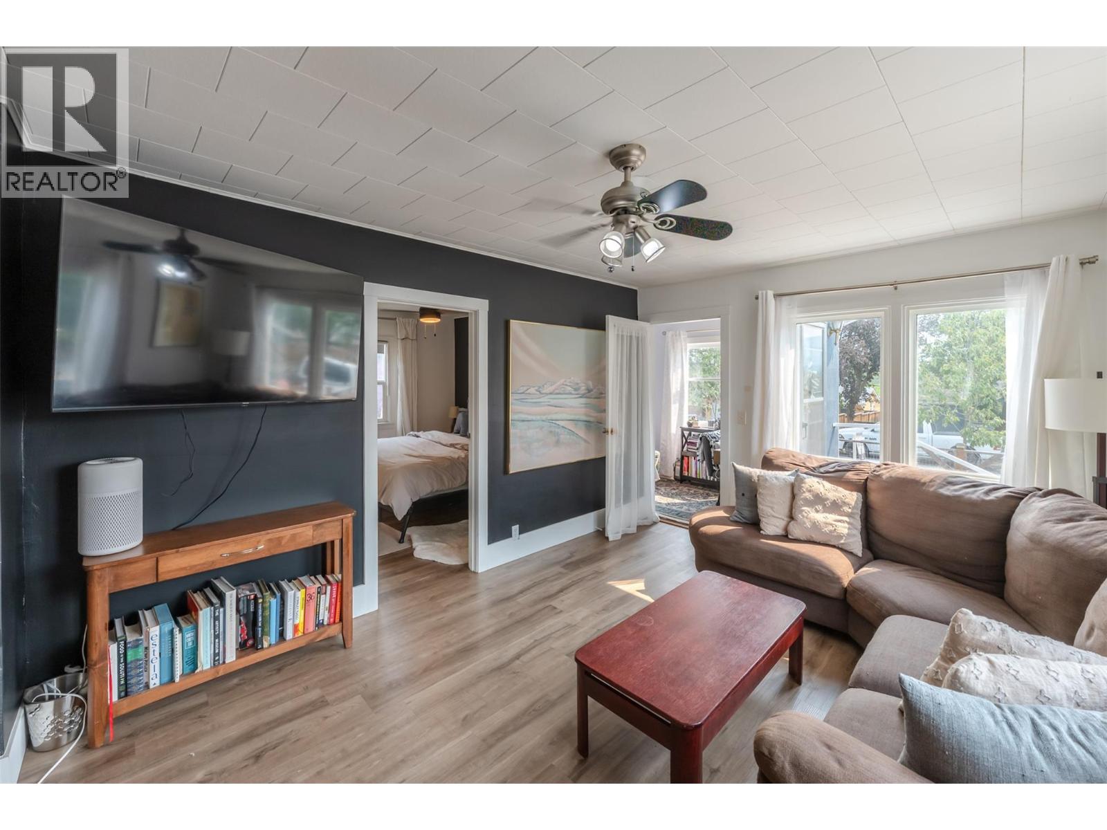6454 KOOTENAY Street - 3
