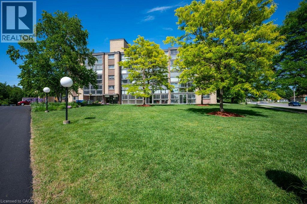#406 400 CHAMPLAIN Boulevard - 32