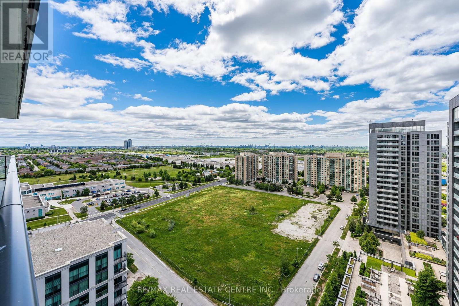 #1909 105 ONEIDA CRESCENT - 12