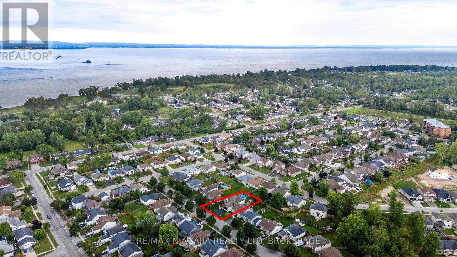 865 CANADA DRIVE - Image 4