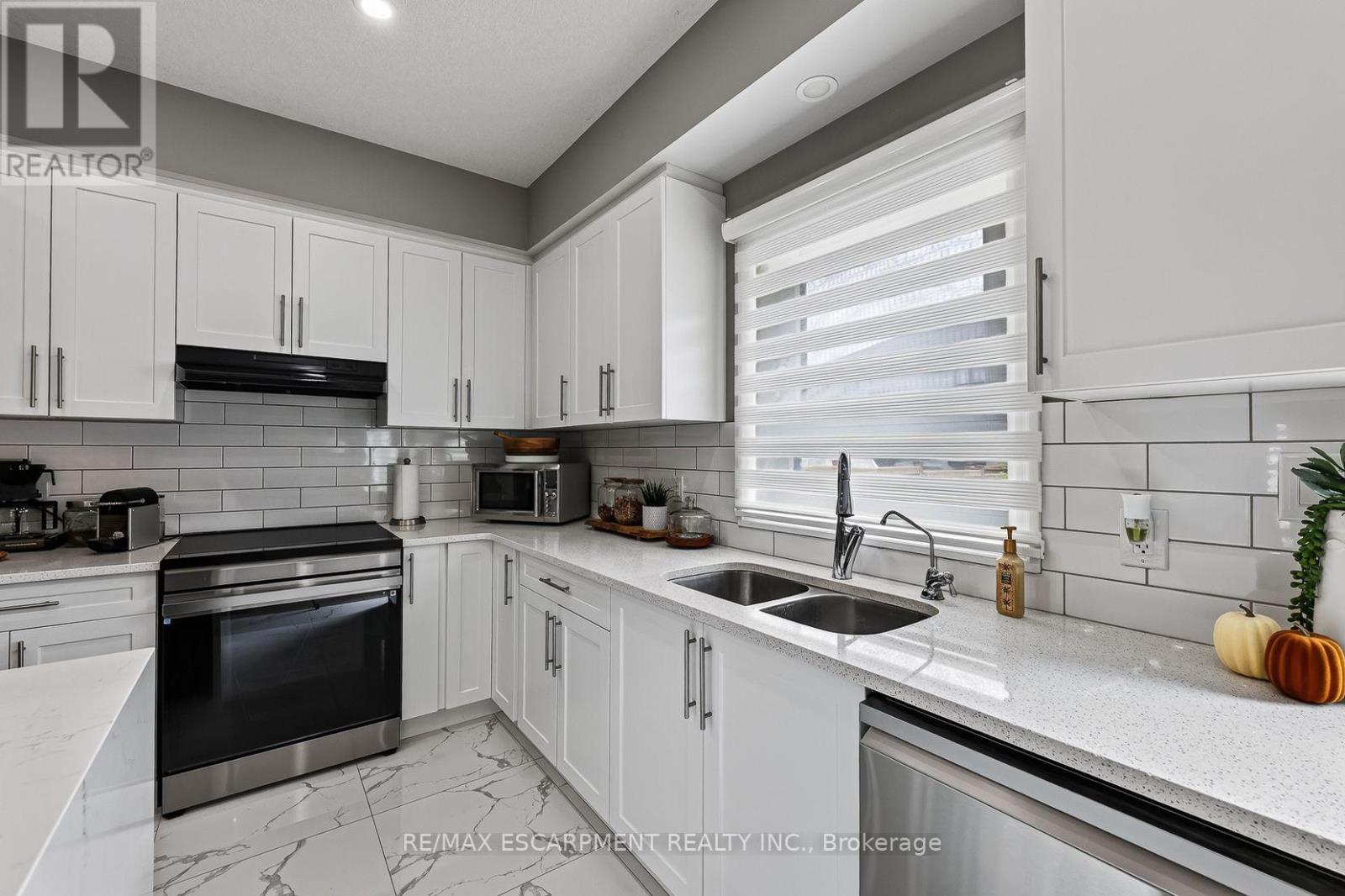 9 GIBBONS ROAD - Image 10