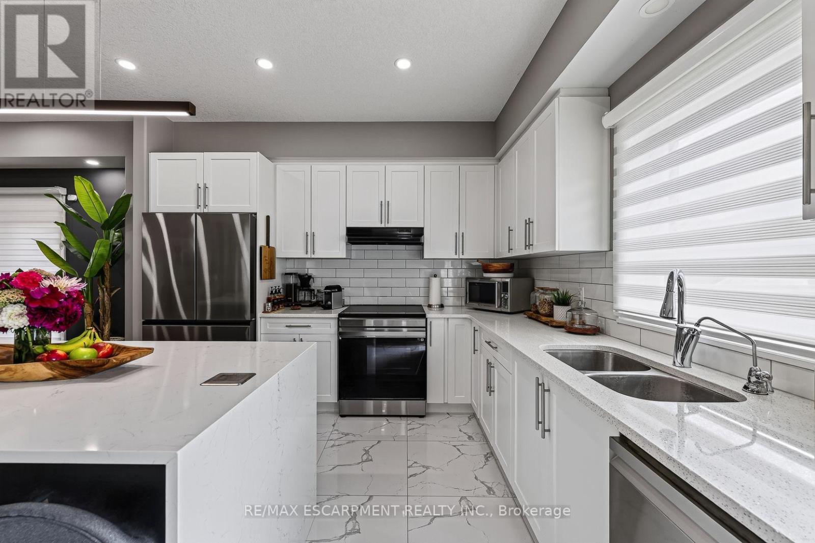 9 GIBBONS ROAD - Image 9