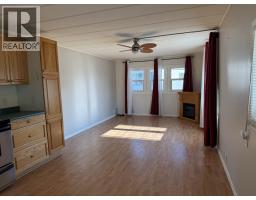Enclosed porch - 17 562 Elm Street, Quesnel, BC V2J1X3 Photo 7