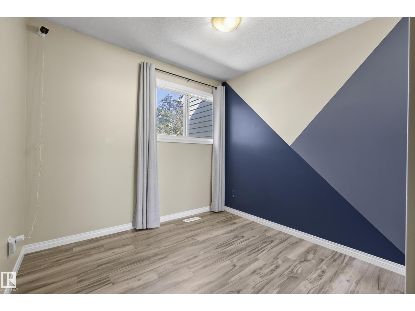 141 DICKINSFIELD CO NW - 33