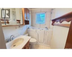 785 Centre Street, Shaunavon, SK S0N2M0 Photo 15