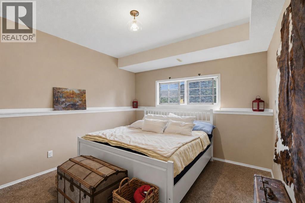 Listing photo – 44 Inglewood Drive, Red Deer