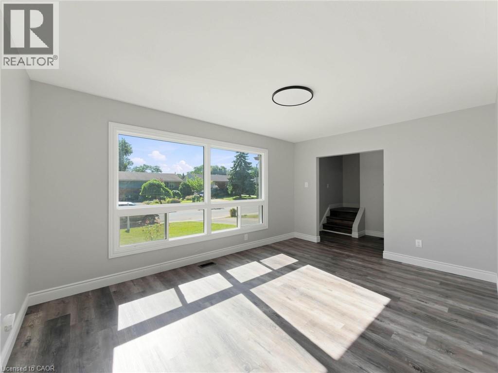 14 KIRKLAND Avenue - 12